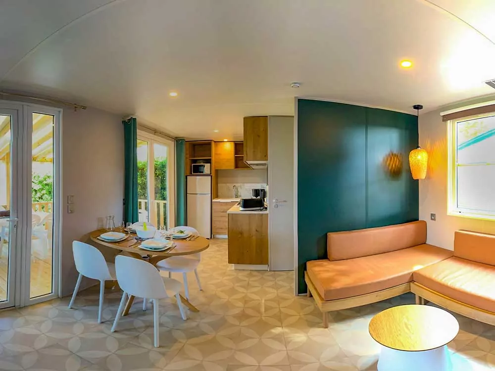 Intérieur du mobil-home 3 chambres camping Les Pérouses
